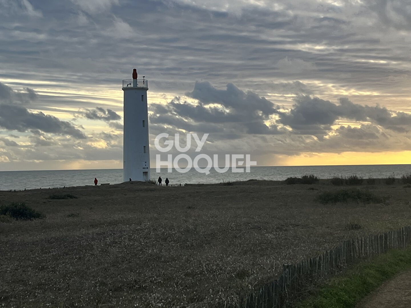 Élégante villa vue mer corniche de Sion