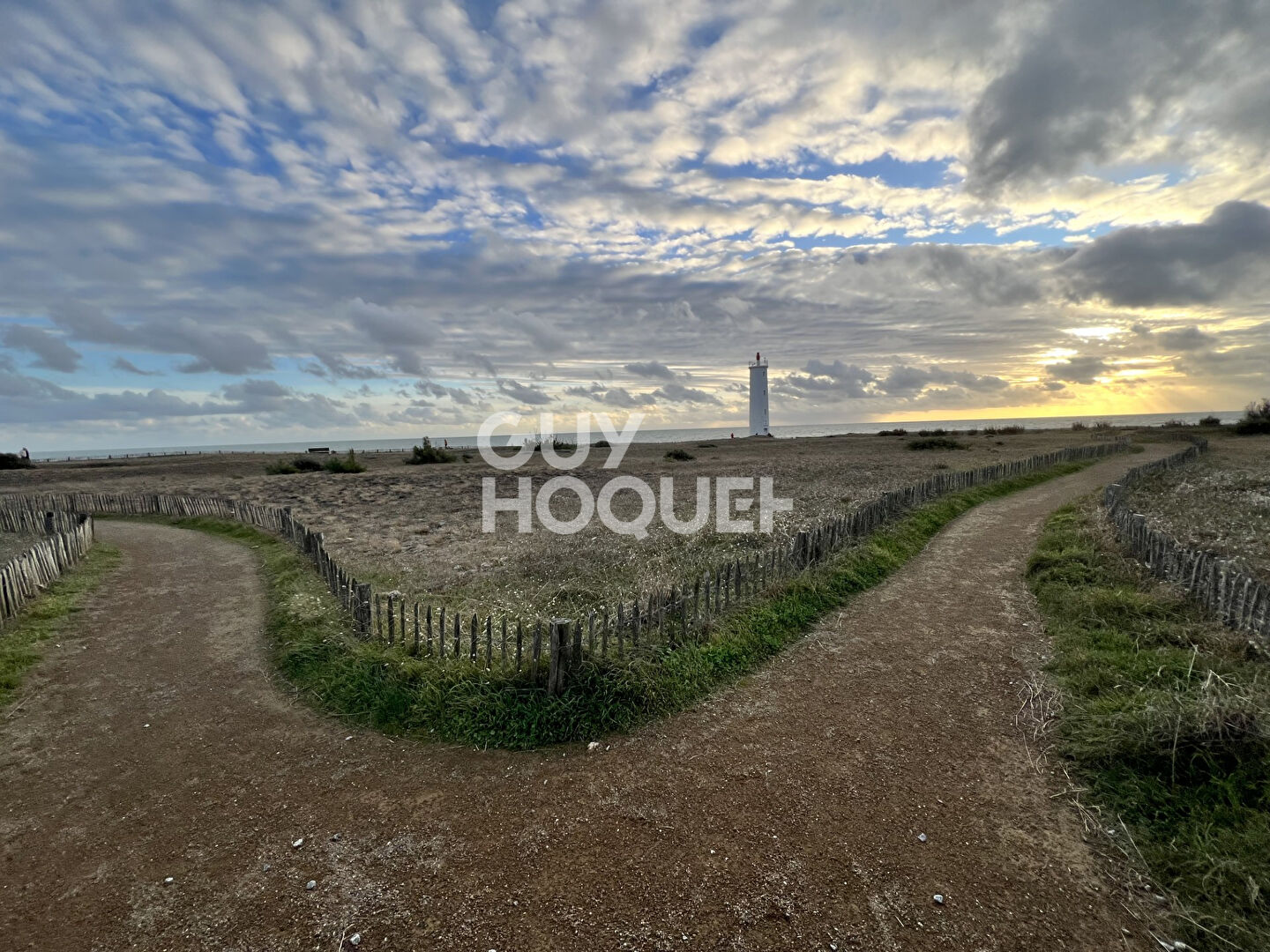 Élégante villa vue mer corniche de Sion