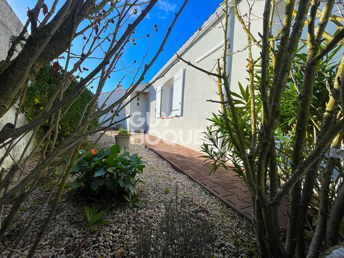 Maison T4 de 93 m²  hab. avec piscine