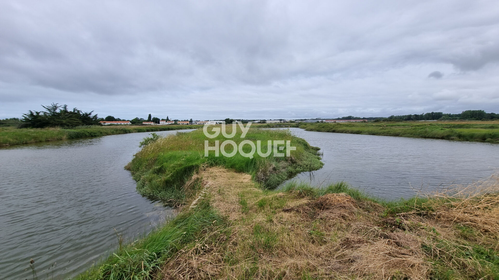 Terrain de loisirs à vendre : votre coin de paradis à Saint Hilaire de Riez !