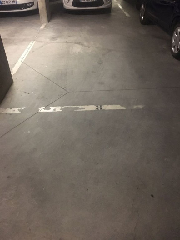 Parking / box Emerainville