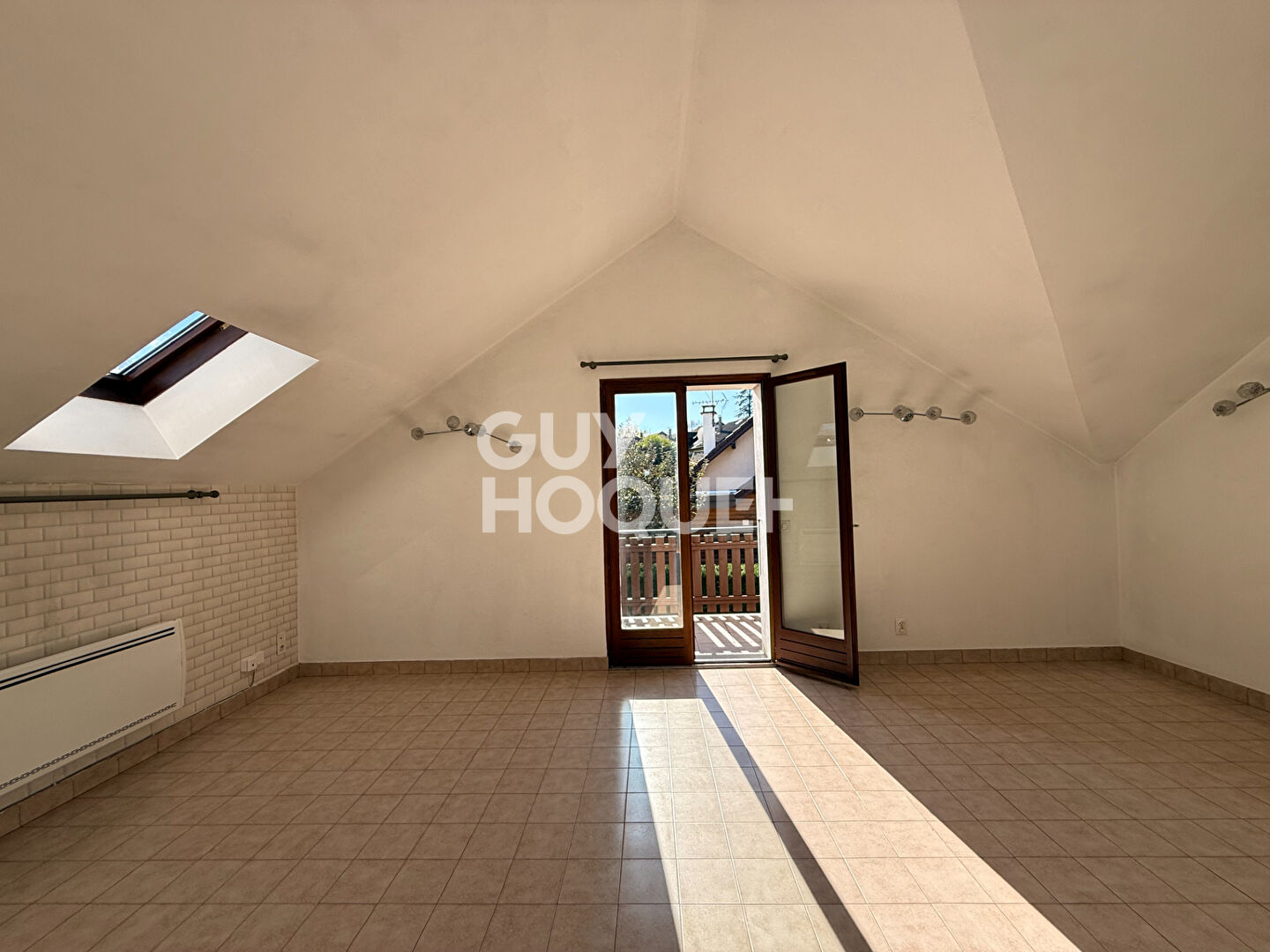 T3 Aix Les Bains stationnement, jardin, balcon