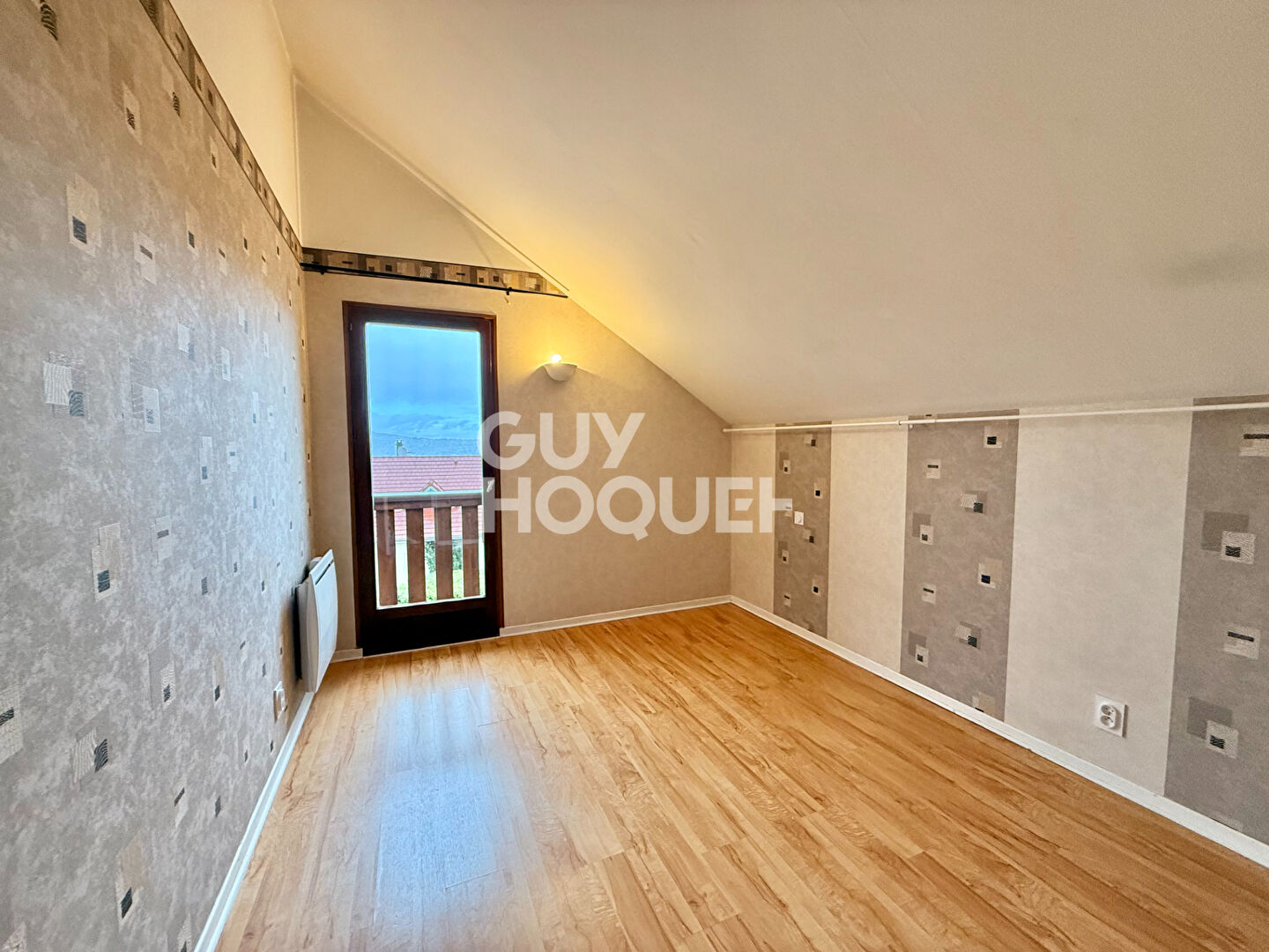 T3 Aix Les Bains stationnement, jardin, balcon