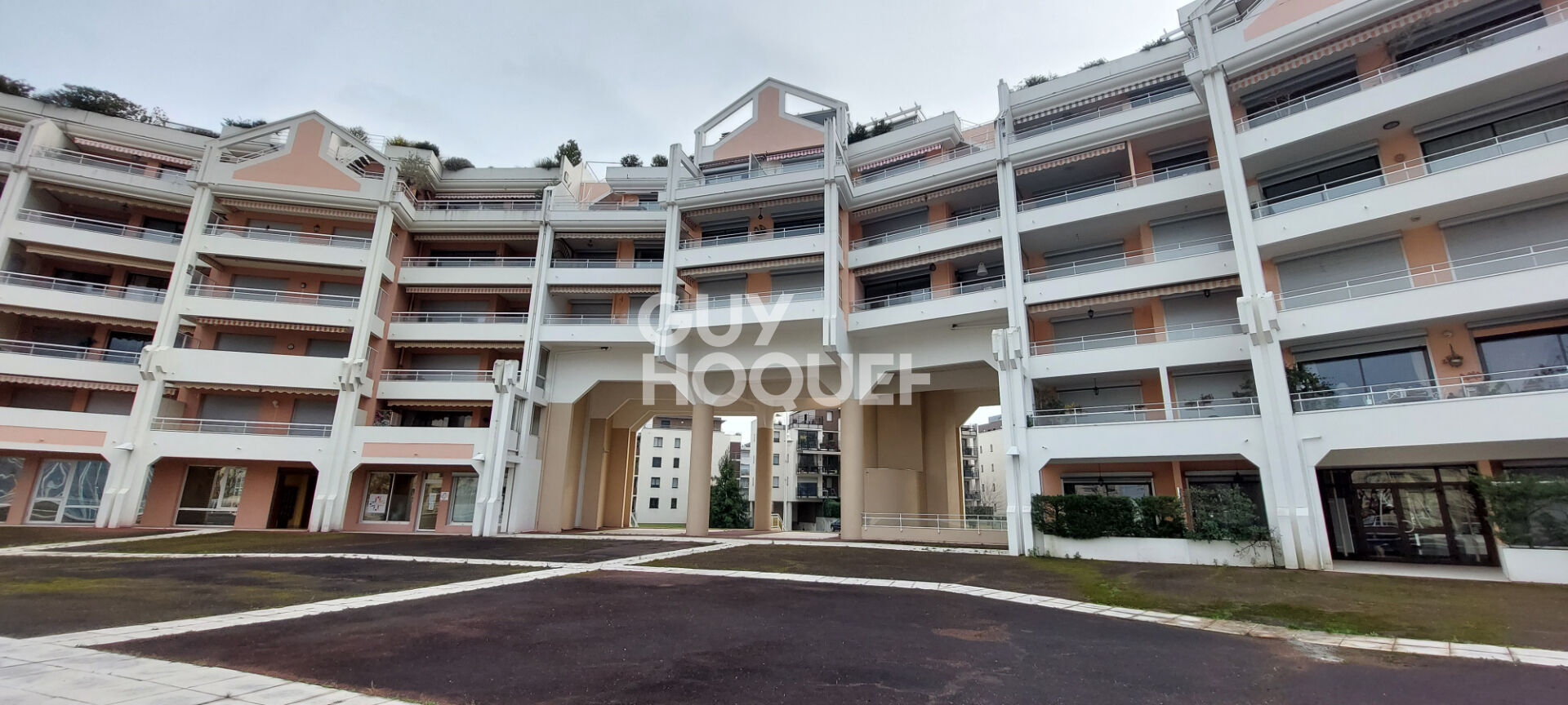 Appartement Aix Les Bains 1 pièce(s) 20.14 m2 terrasse vue lac non meublé