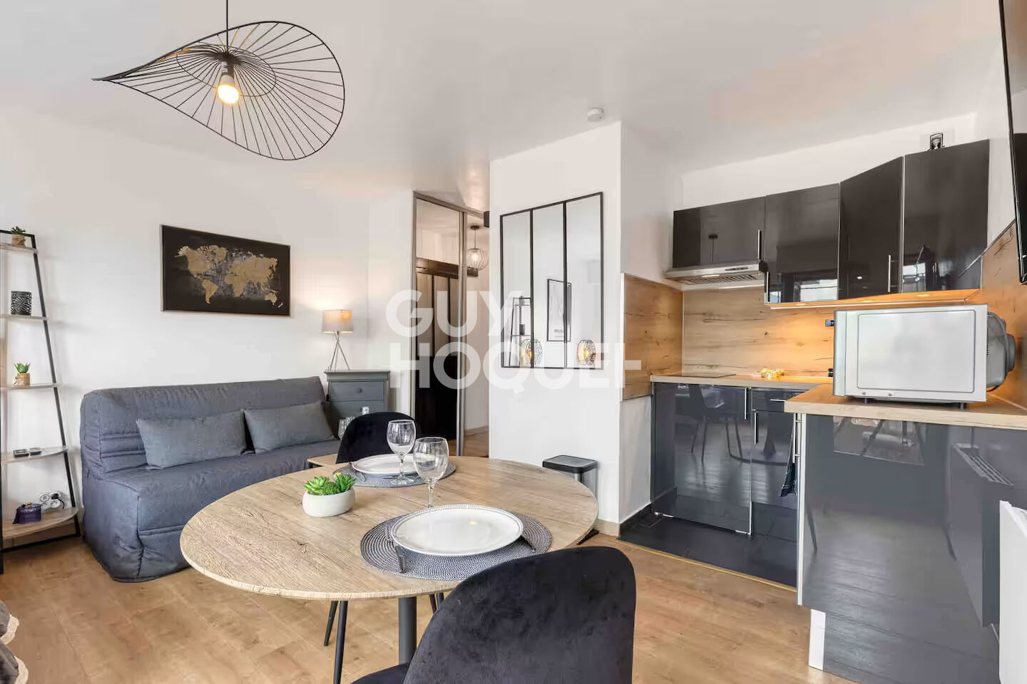 Studio 26 m² en vente à AIX LES BAINS