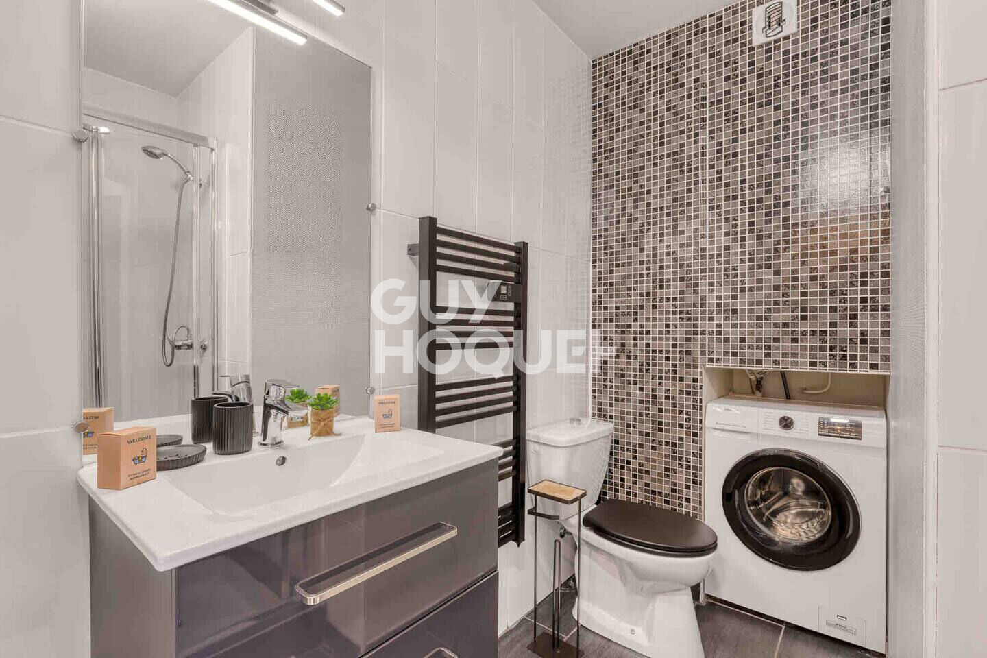 Studio 26 m² en vente à AIX LES BAINS