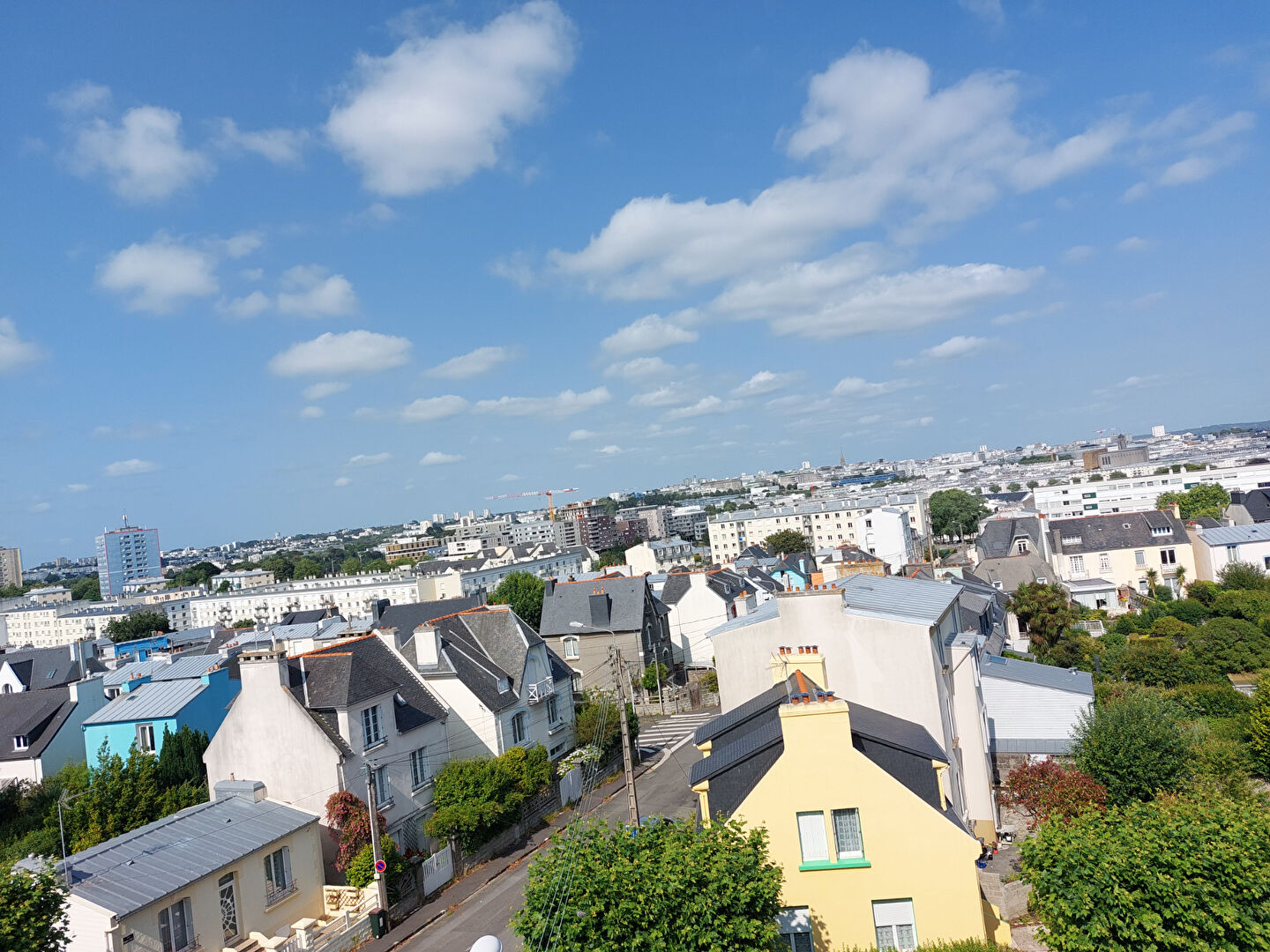 A LOUER BREST- secteur PRAT LEDAN - APPARTEMENT T3 MEUBLE