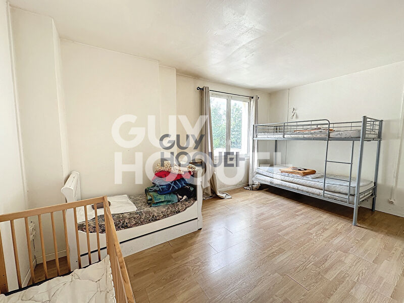 VENTE : appartement de 3 pièces (81 m²) à Fitz-james