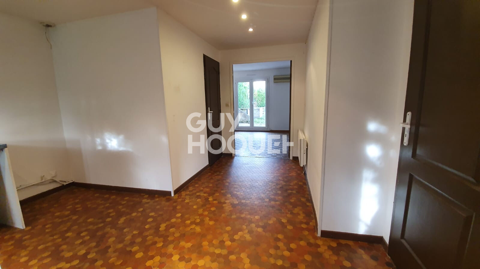 Maison spacieuse à vendre à Clermont - 6 chambres et jardin !