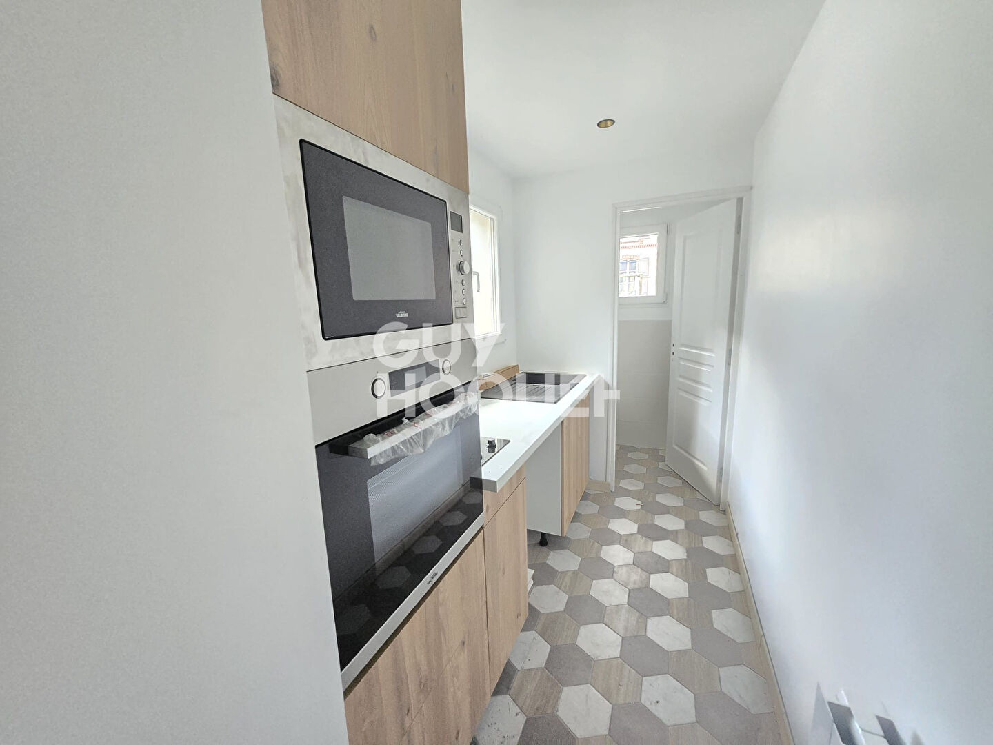 Maison bourgeoise avec seconde habitation- fort potentiel- La Neuville en hez.