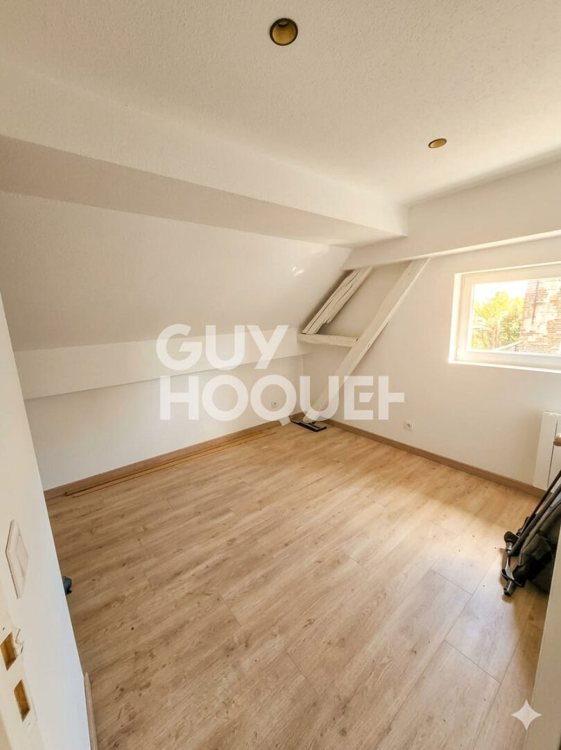 Maison bourgeoise avec seconde habitation- fort potentiel- La Neuville en hez.