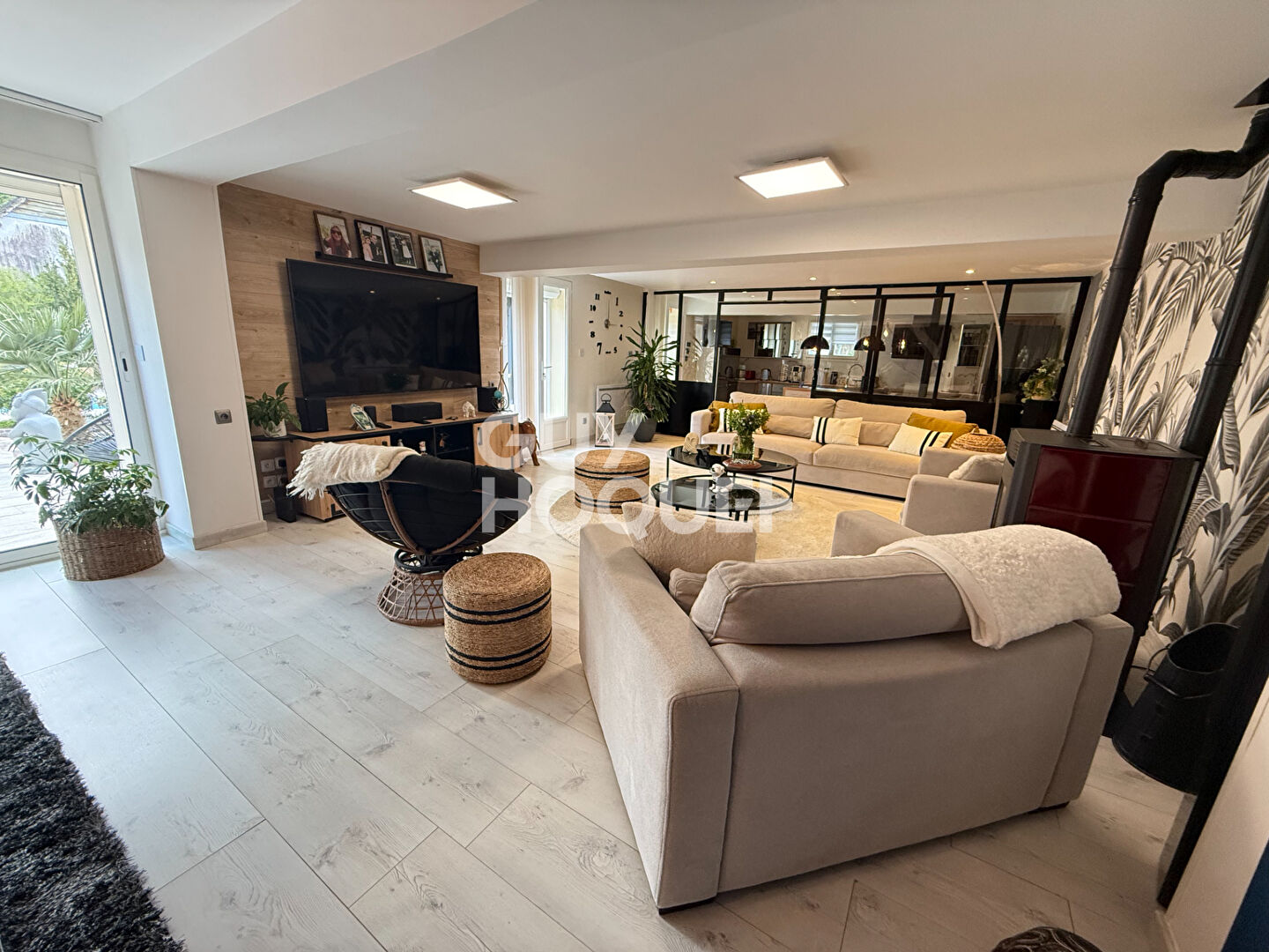 Exceptionnelle Longère de Prestige à Vendre - 6 Pièces, Piscine, Grand Standing