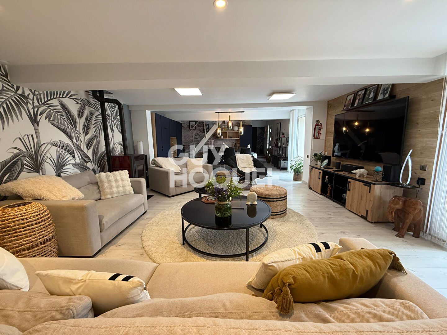 Exceptionnelle Longère de Prestige à Vendre - 6 Pièces, Piscine, Grand Standing