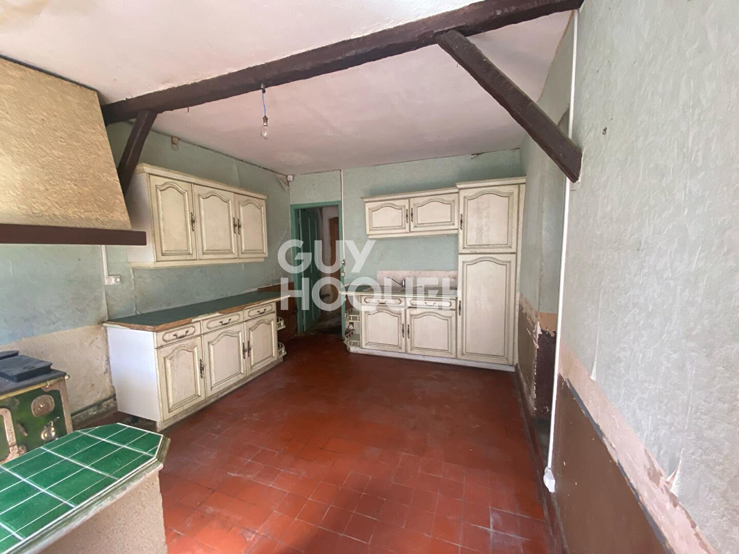 Maison à rénover de 4 pièces avec fort potentiel à La Neuville-en-Hez — photo 4