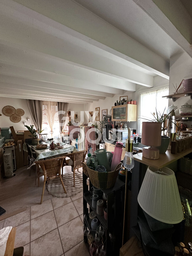 Exclusivité - Charmant duplex de 2 pièces à vendre à Clermont centre. — photo 2