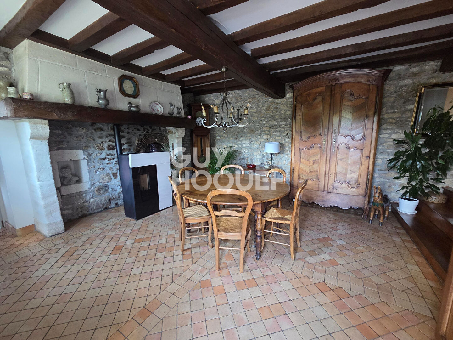 Charmante Longère à Vendre à Ansacq - Exclusivité Guy Hoquet