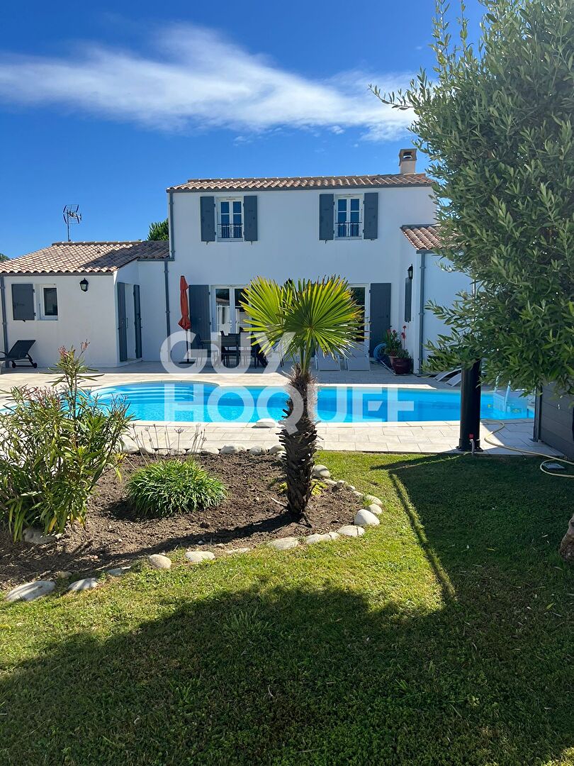 SAINT DENIS D OLERON : maison de 8 pièces (183 m²) en vente
