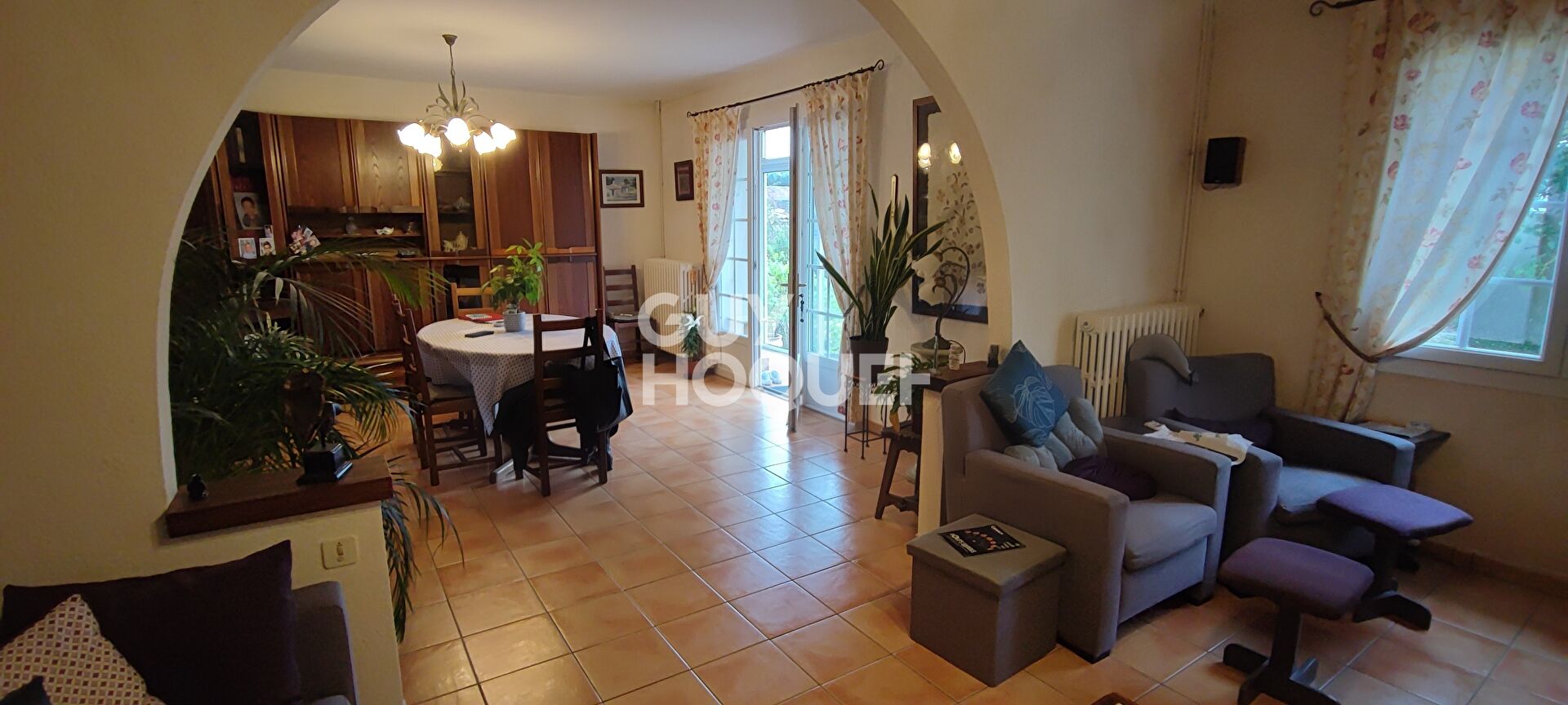 VENTE : maison T4 (108 m²) à LA BREE LES BAINS