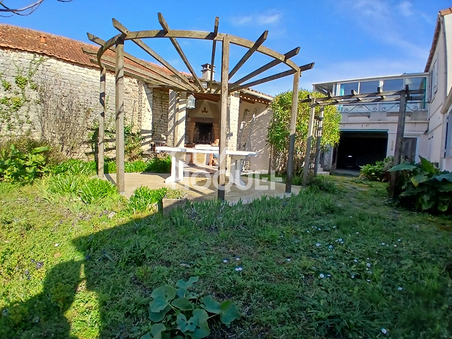 Maison 5P, 2ch, 93m2 et appartement T1 25m2, Saint Pierre d'Oléron