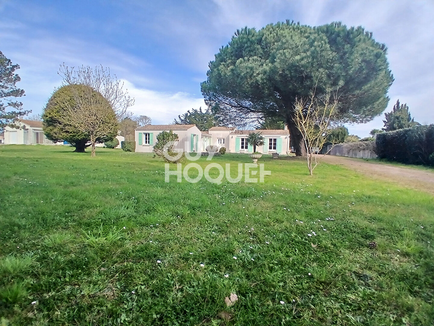 Maison  6 pièces, 4 ch,169 m2, SAINT PIERRE OLERON (17310)