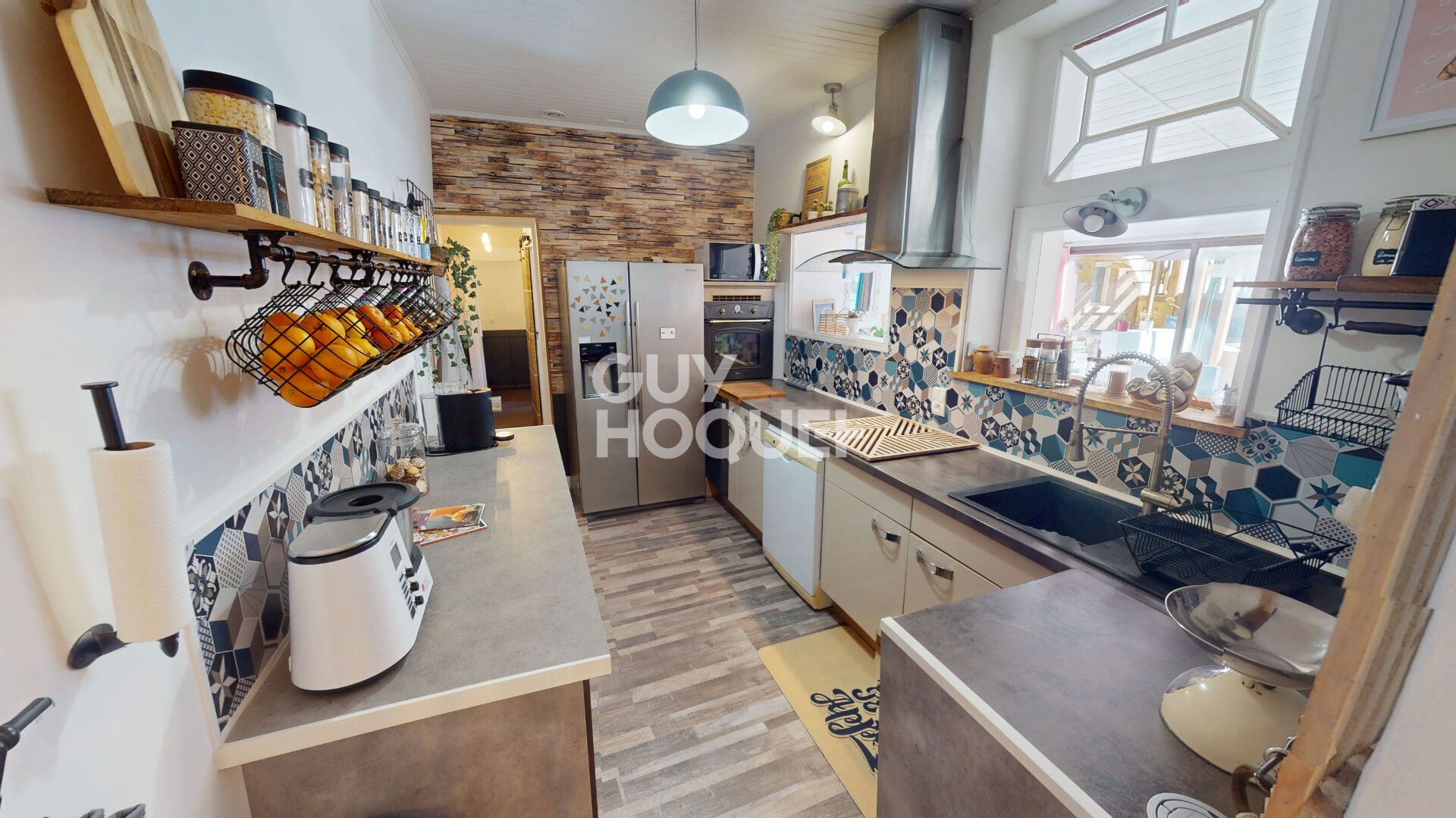 Grande maison familiale + grand chai à rénover - Sauzelle - 1km de la plage