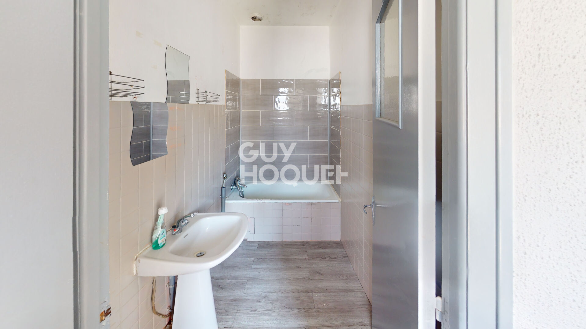 Appartement à Vendre à Dolus d'Oléron - 5 pièces, 3 chambres !