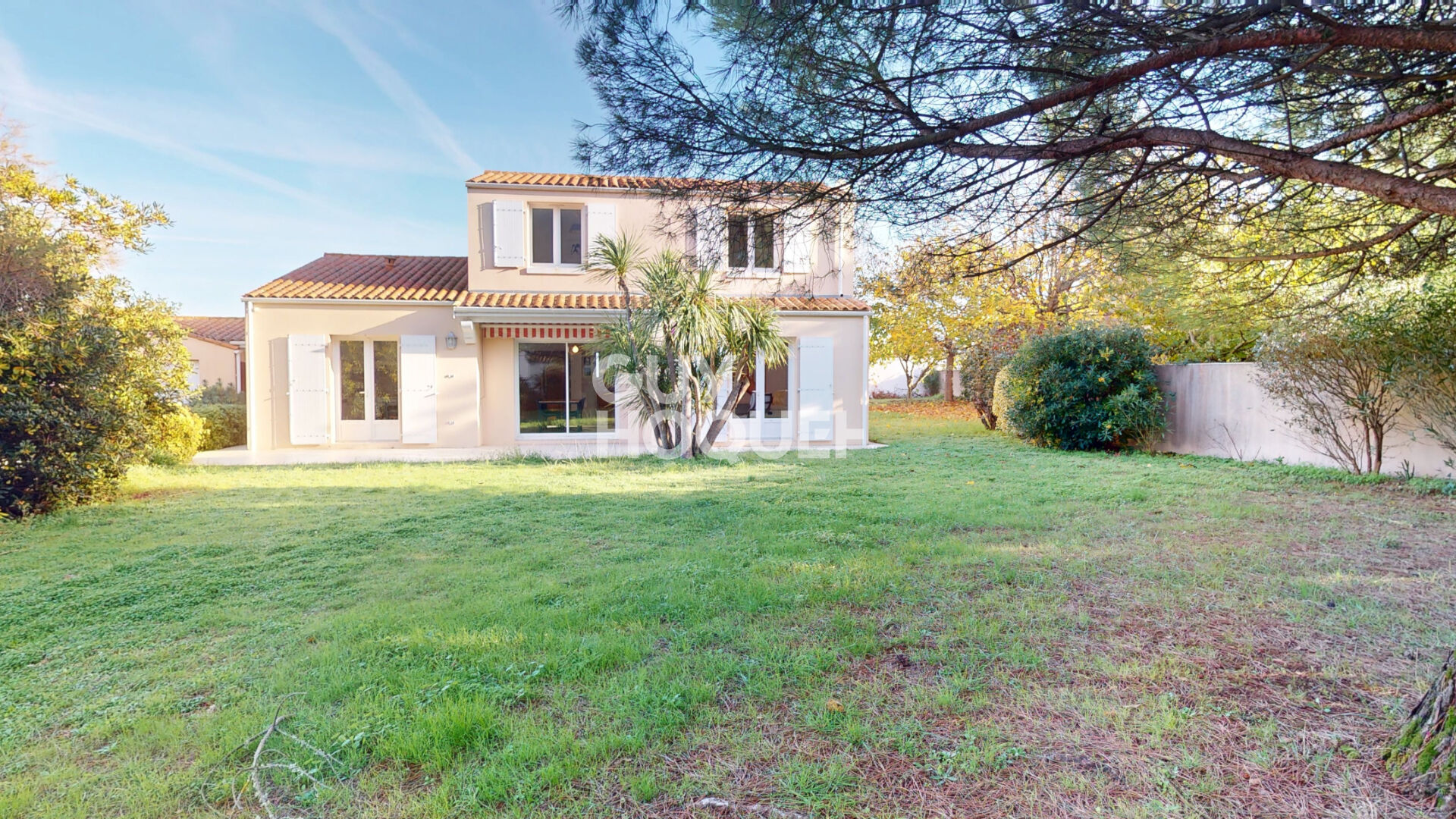 Belle Maison Familiale à vendre à La Rémigeasse- 4 chambres et à 500m de la Plage !