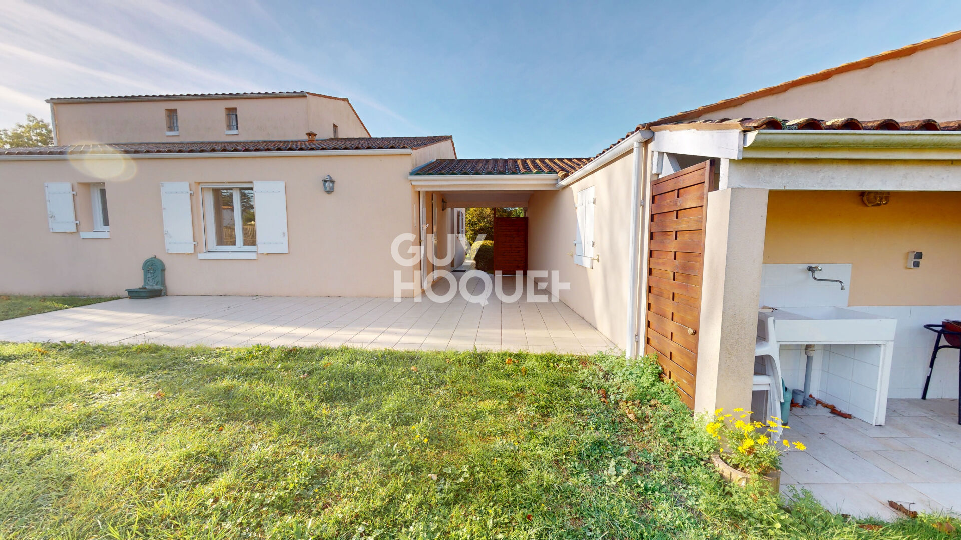 Belle Maison Familiale à vendre à La Rémigeasse- 4 chambres et à 500m de la Plage !
