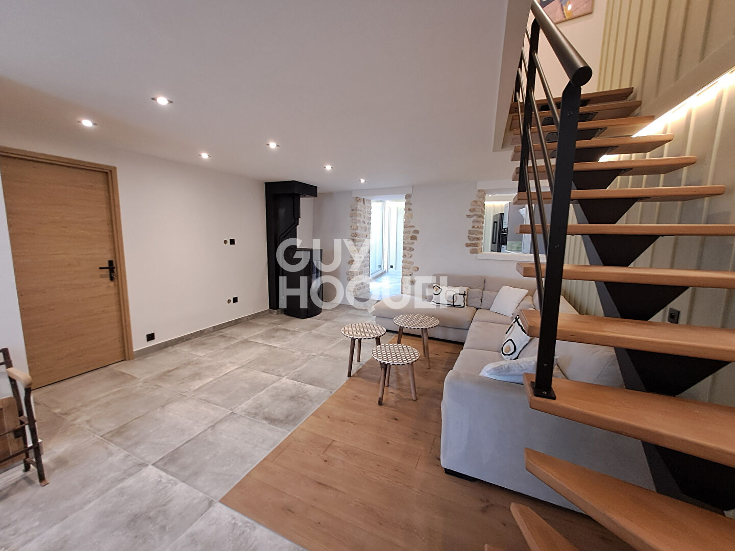 Maison rénovée à La Rémigeasse  4 pièce(s)