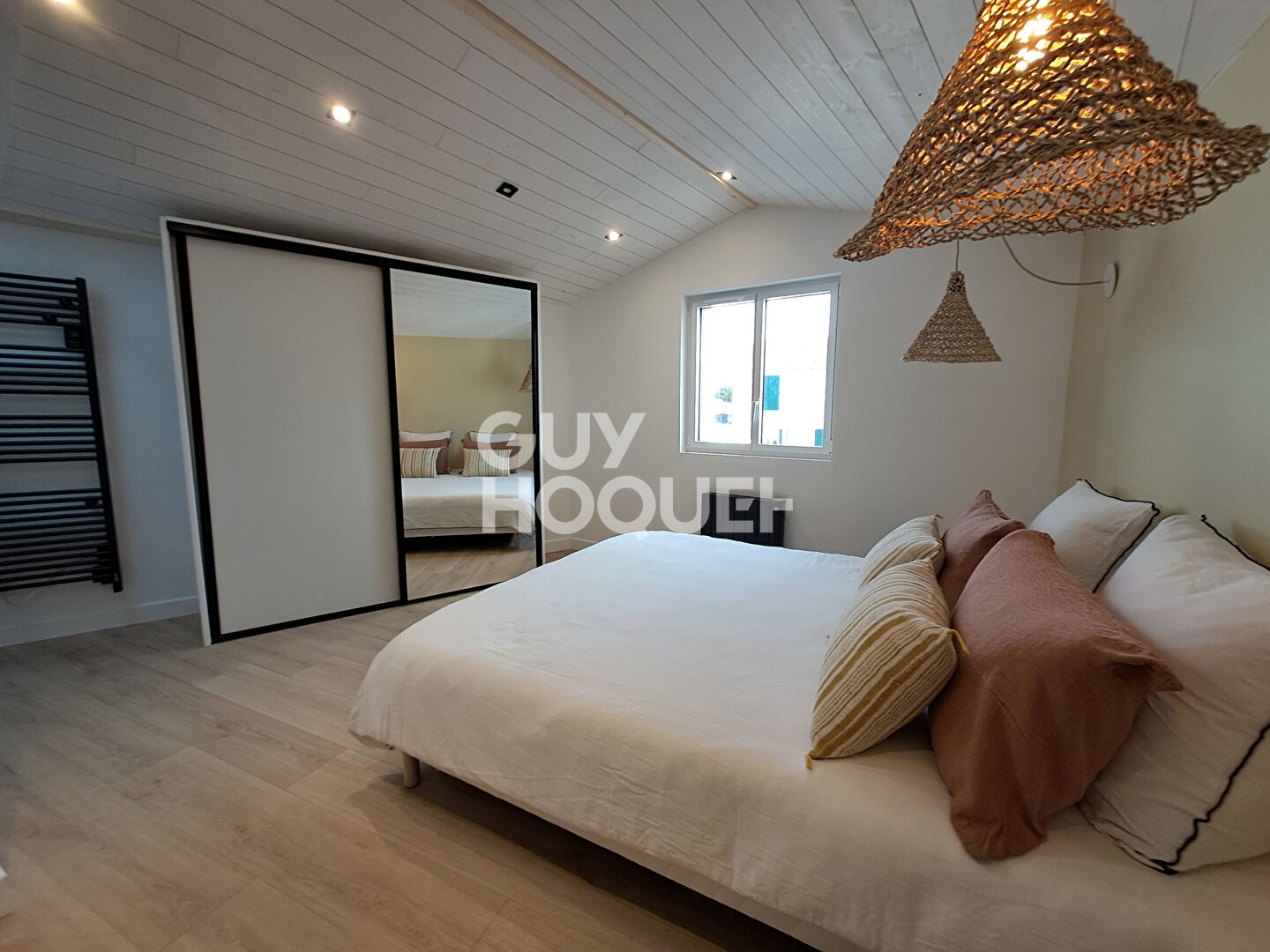 Maison rénovée à La Rémigeasse  4 pièce(s)