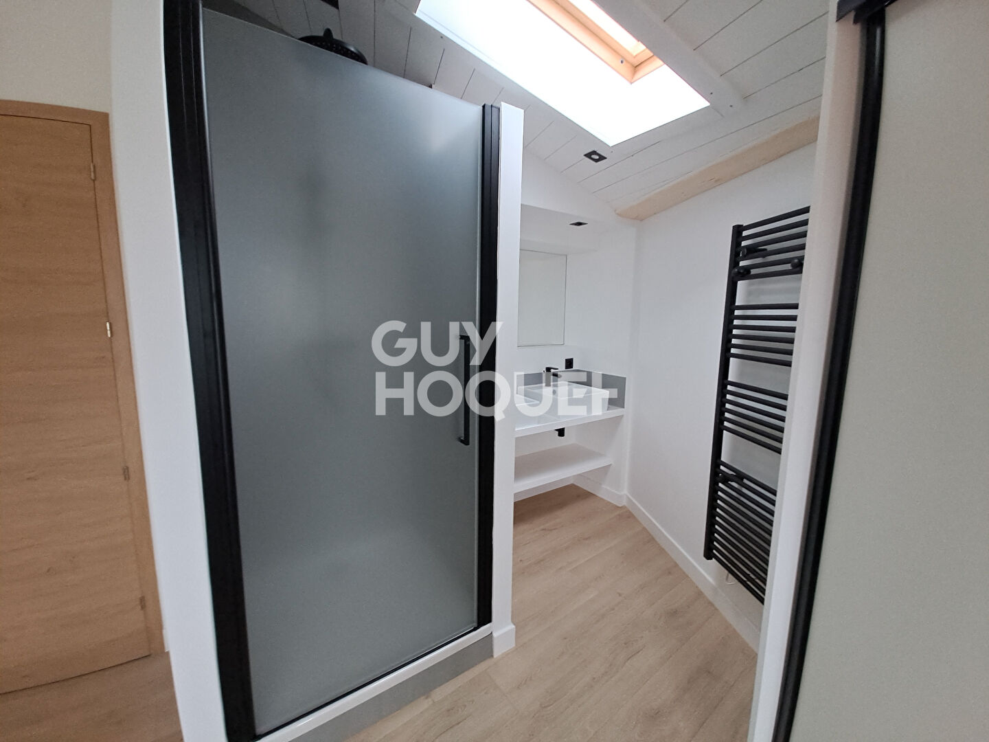 Maison rénovée à La Rémigeasse  4 pièce(s)