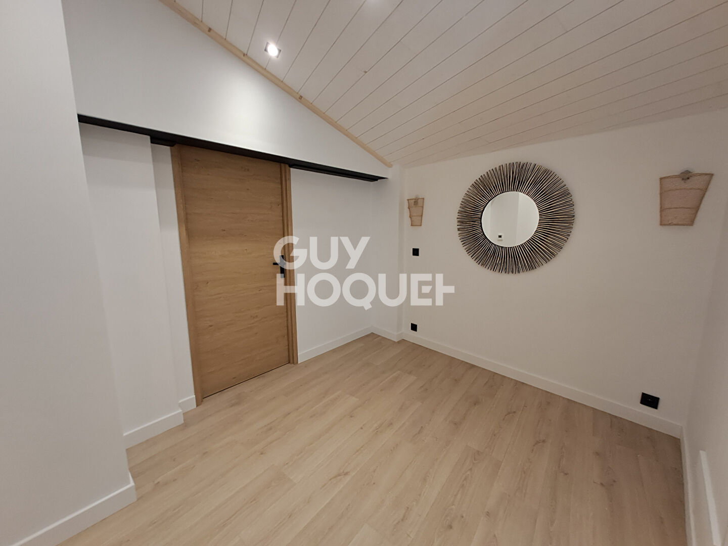 Maison rénovée à La Rémigeasse  4 pièce(s)