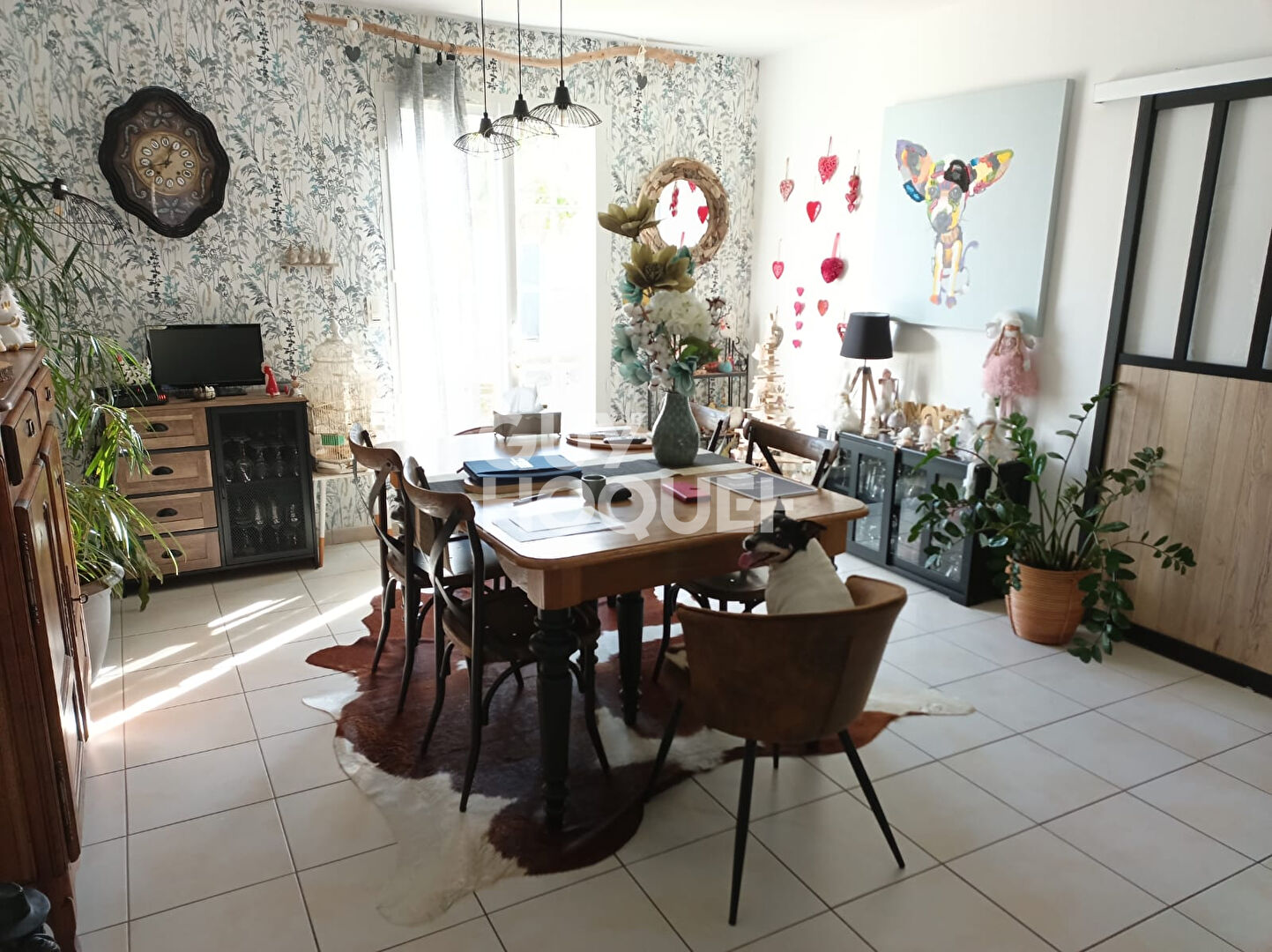 Charmante Maison à Vendre à Dolus d'Oléron - 3 chambres et terrasse Spacieuse !