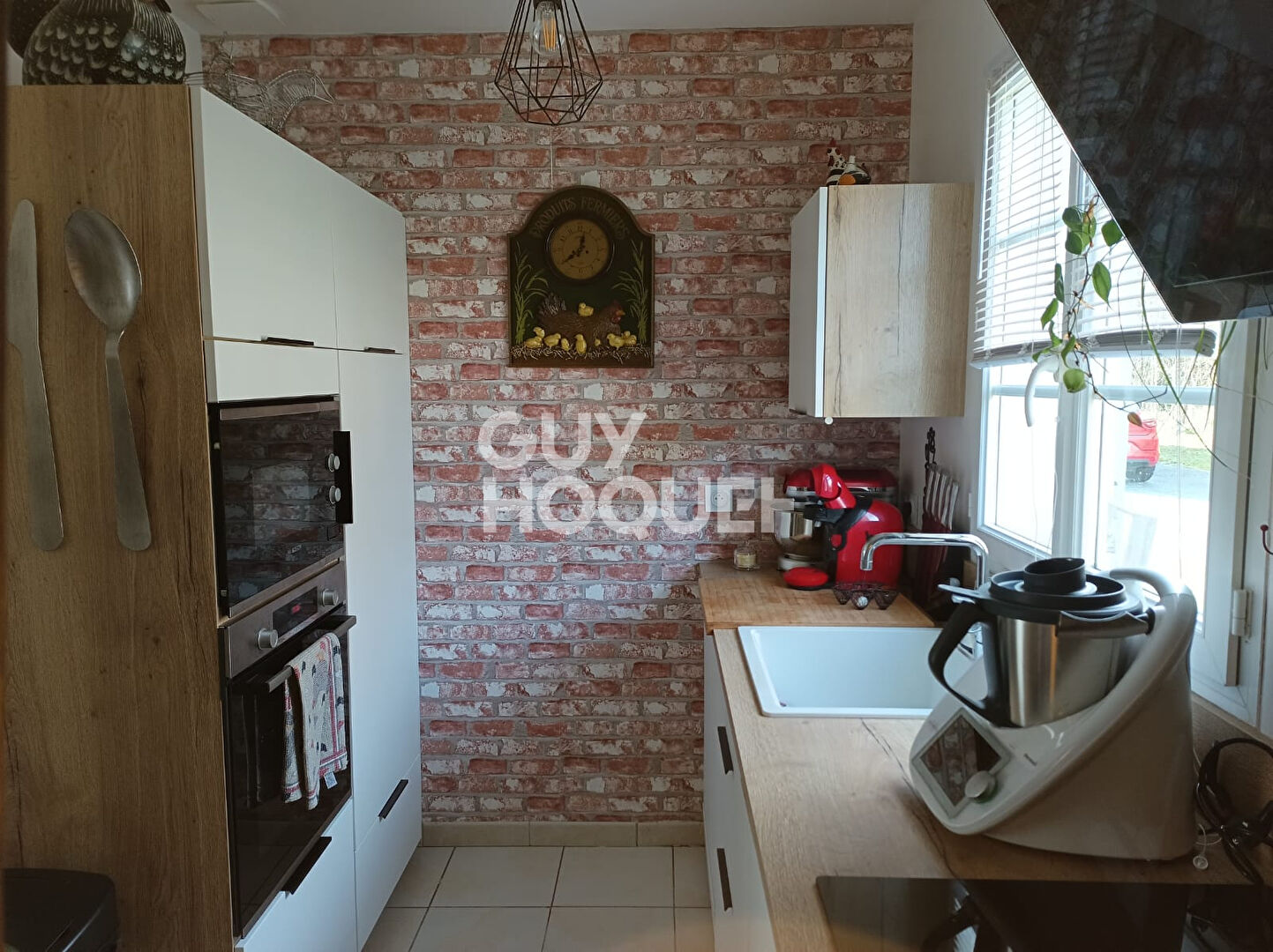 Charmante Maison à Vendre à Dolus d'Oléron - 3 chambres et terrasse Spacieuse !