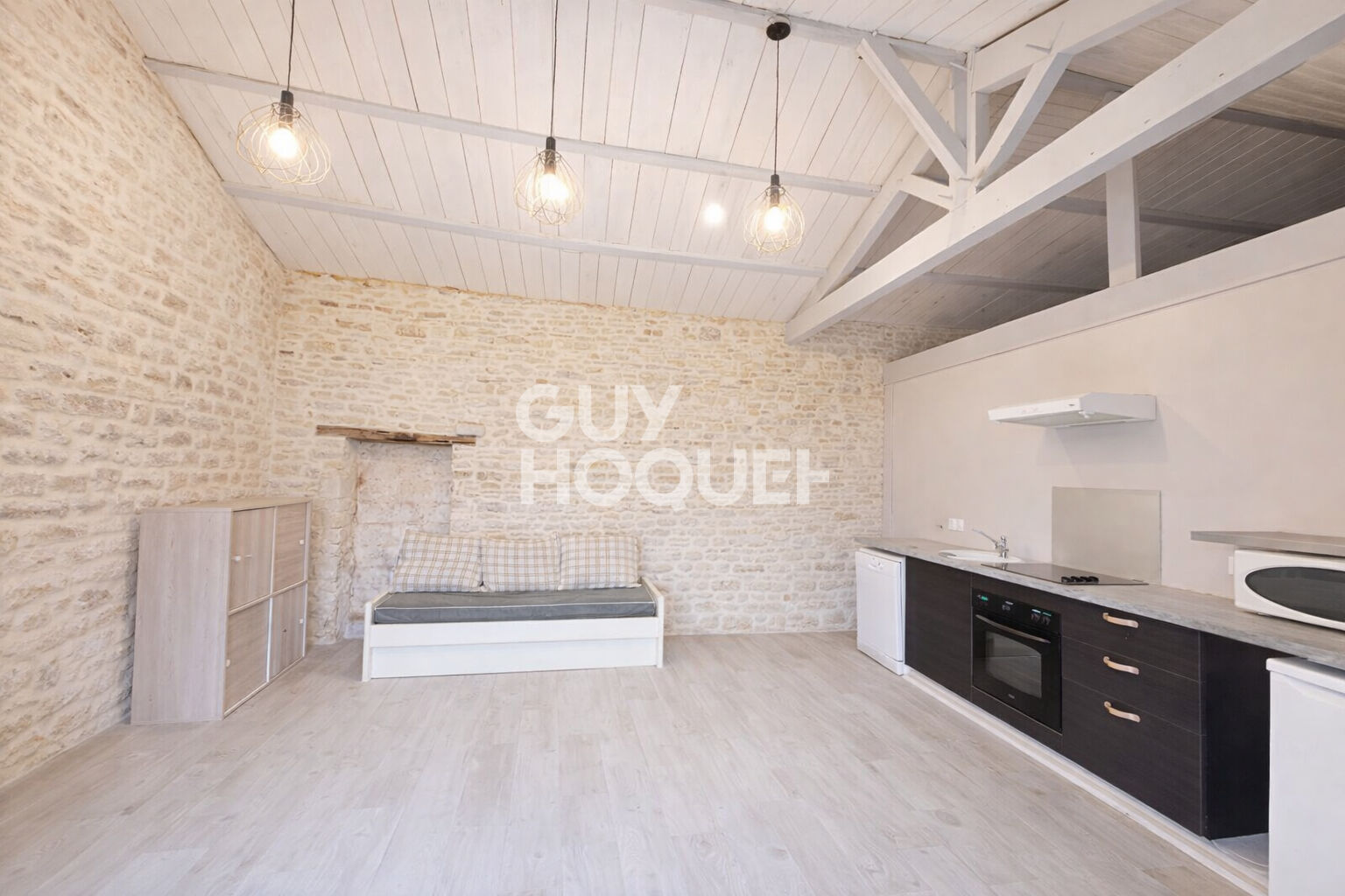 Maison rénovée avec dépendance et fort potentiel - Centre de Saint-Pierre d'Oléron