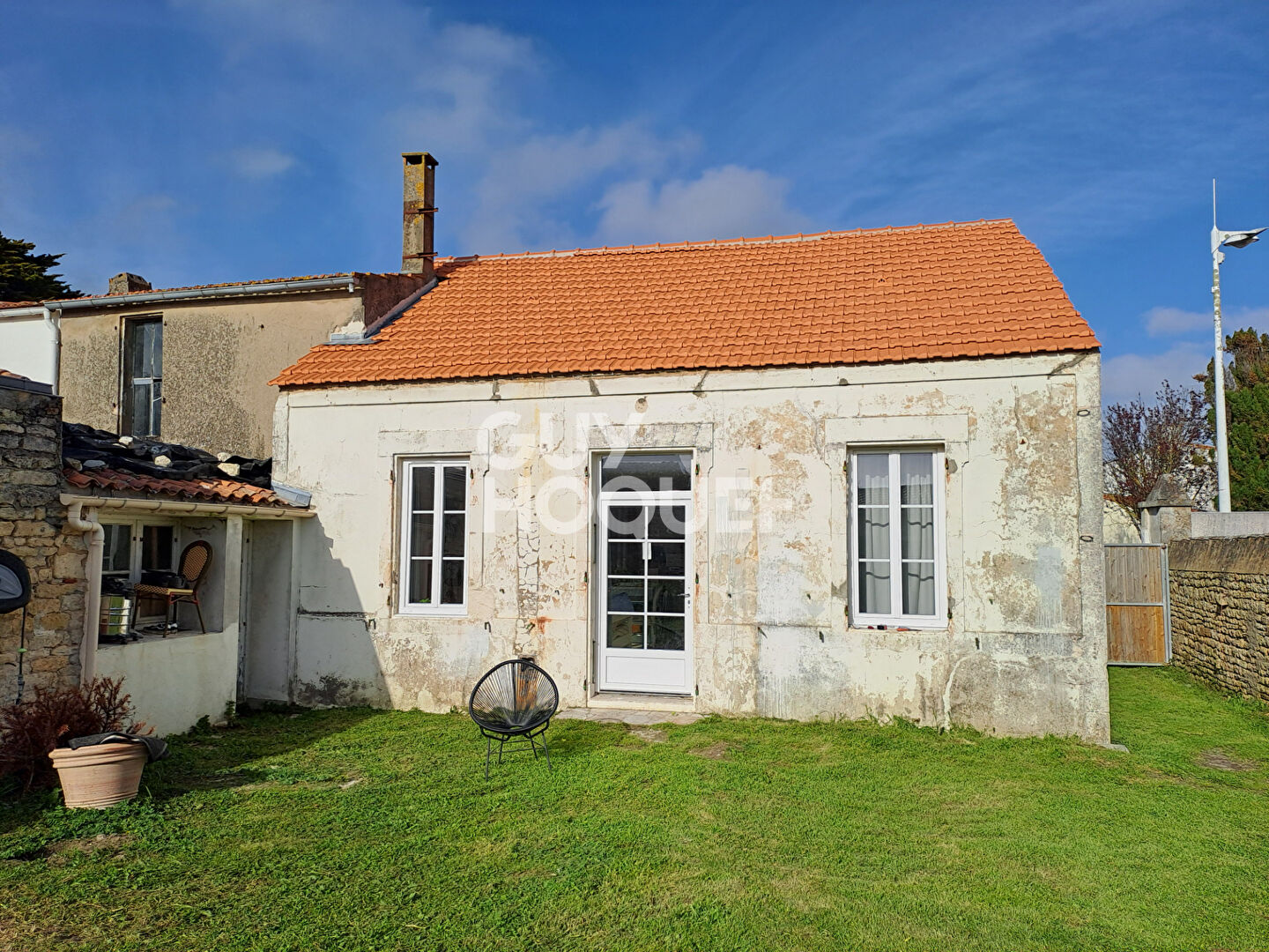 Maison rénovée avec dépendance et fort potentiel - Centre de Saint-Pierre d'Oléron