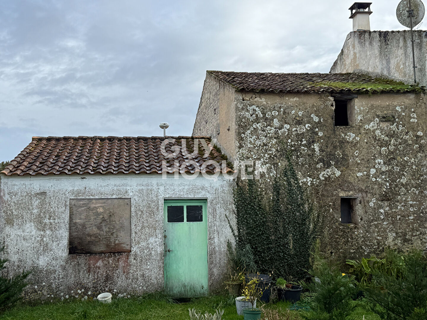 À vendre : CHAI et remise  à Dolus d'Oléron !