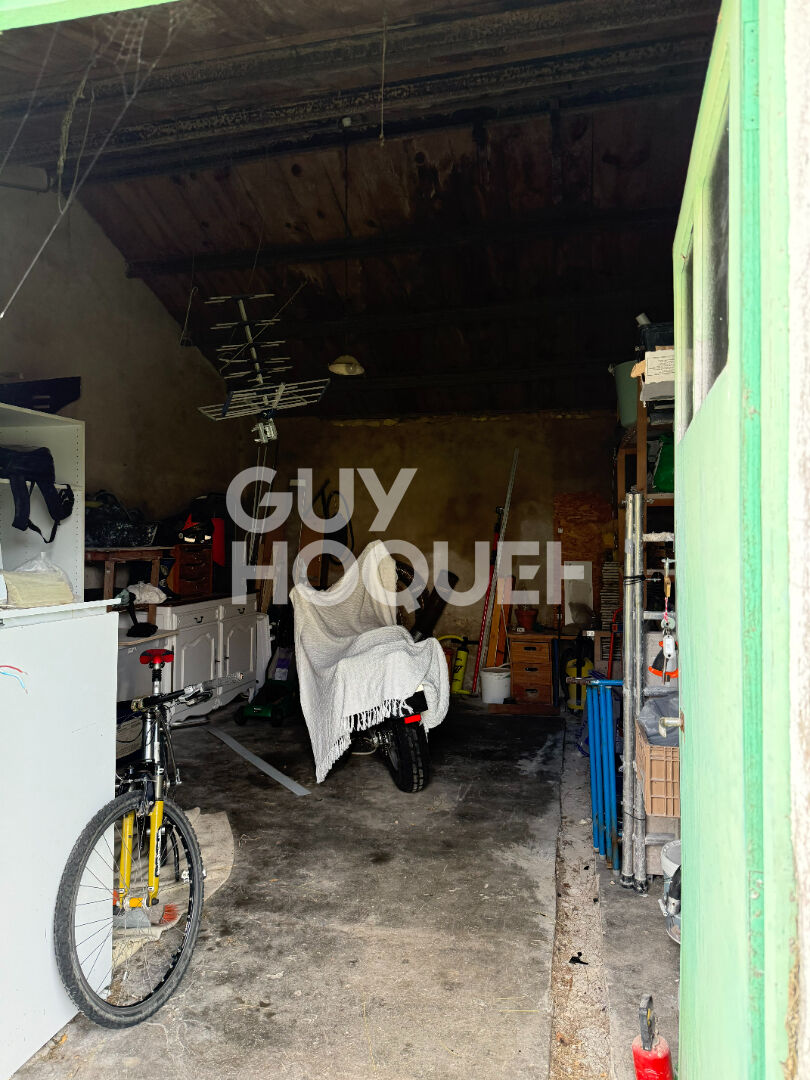 À vendre : CHAI et remise  à Dolus d'Oléron !