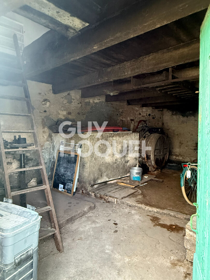 À vendre : CHAI et remise  à Dolus d'Oléron !