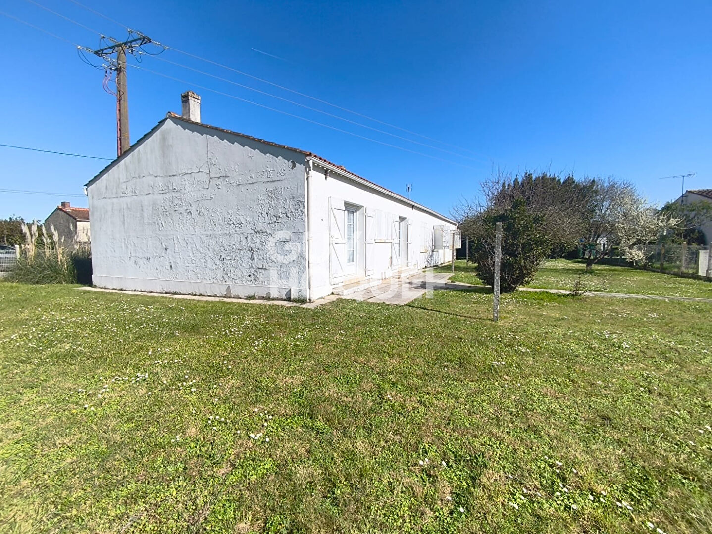 Maison à vendre à Saint-Pierre-d'Oléron - 8 pièces, 143 m², travaux à prévoir