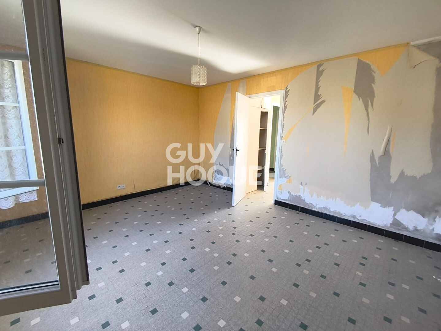 Maison à vendre à Saint-Pierre-d'Oléron - 8 pièces, 143 m², travaux à prévoir