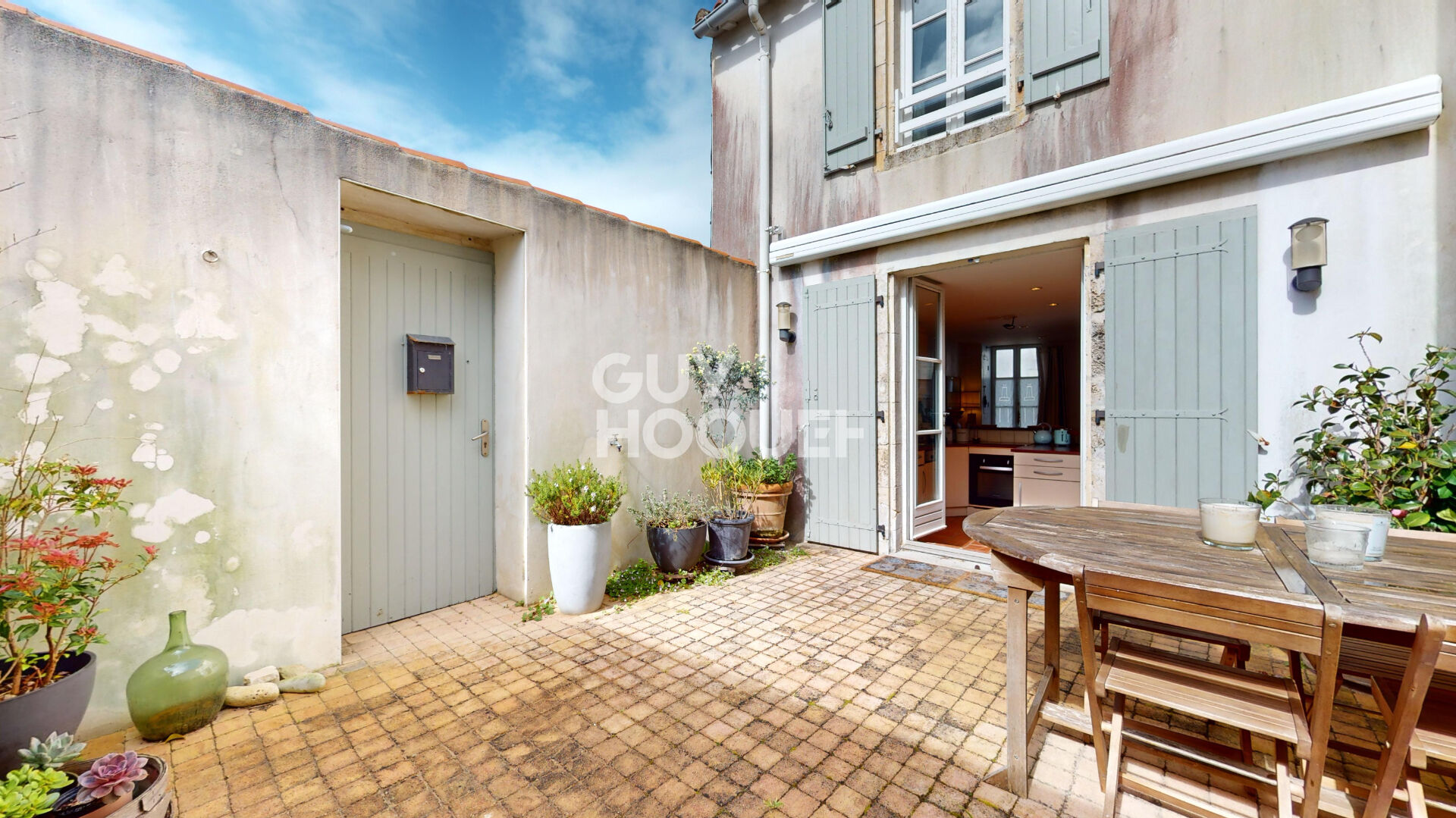 VENTE d'une maison de 3 pièces (55 m²) à SAINT-CLÉMENT DES BALEINES