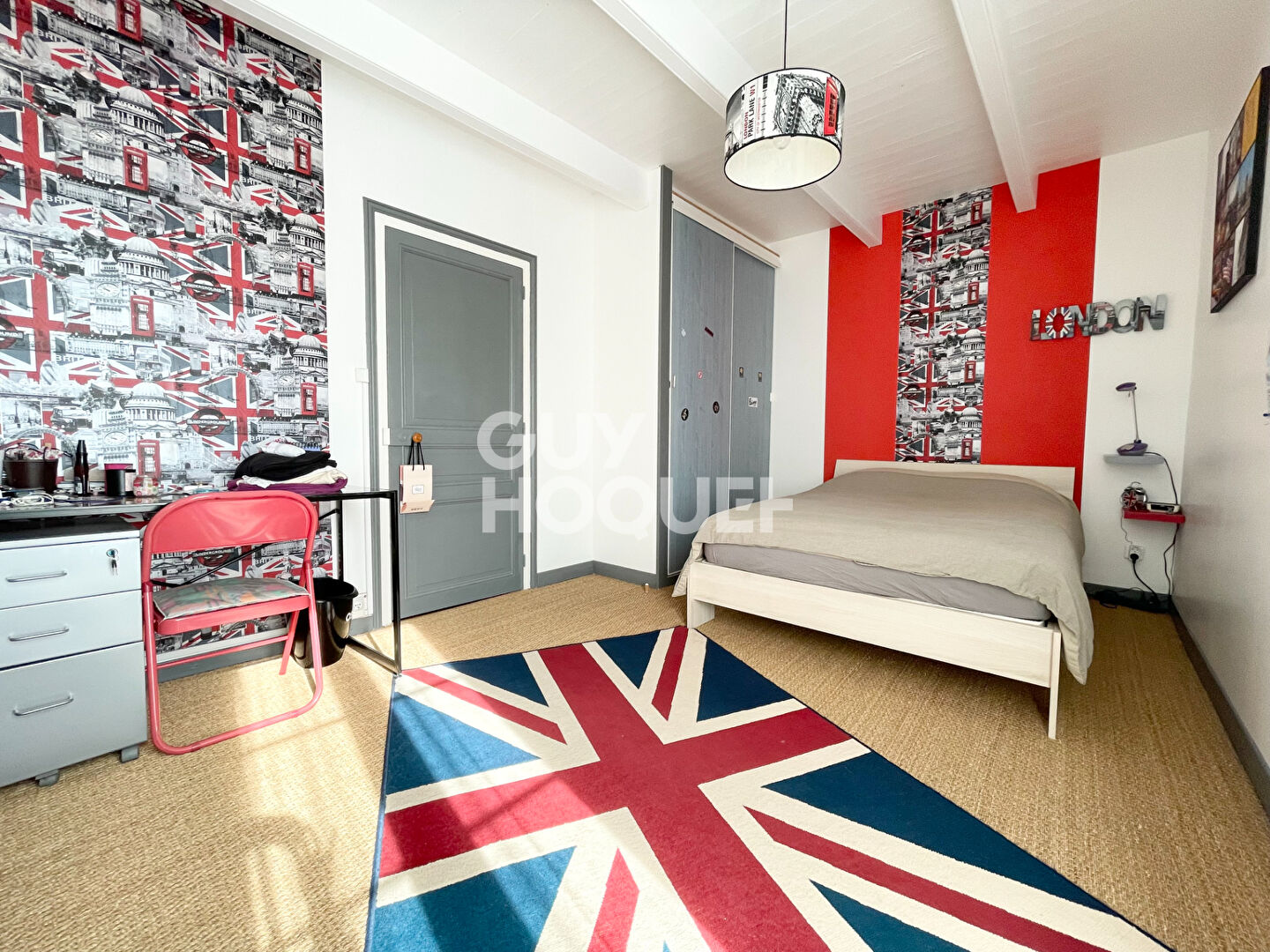 Maison 7 pièces 202 m2 jardin et garage au calme