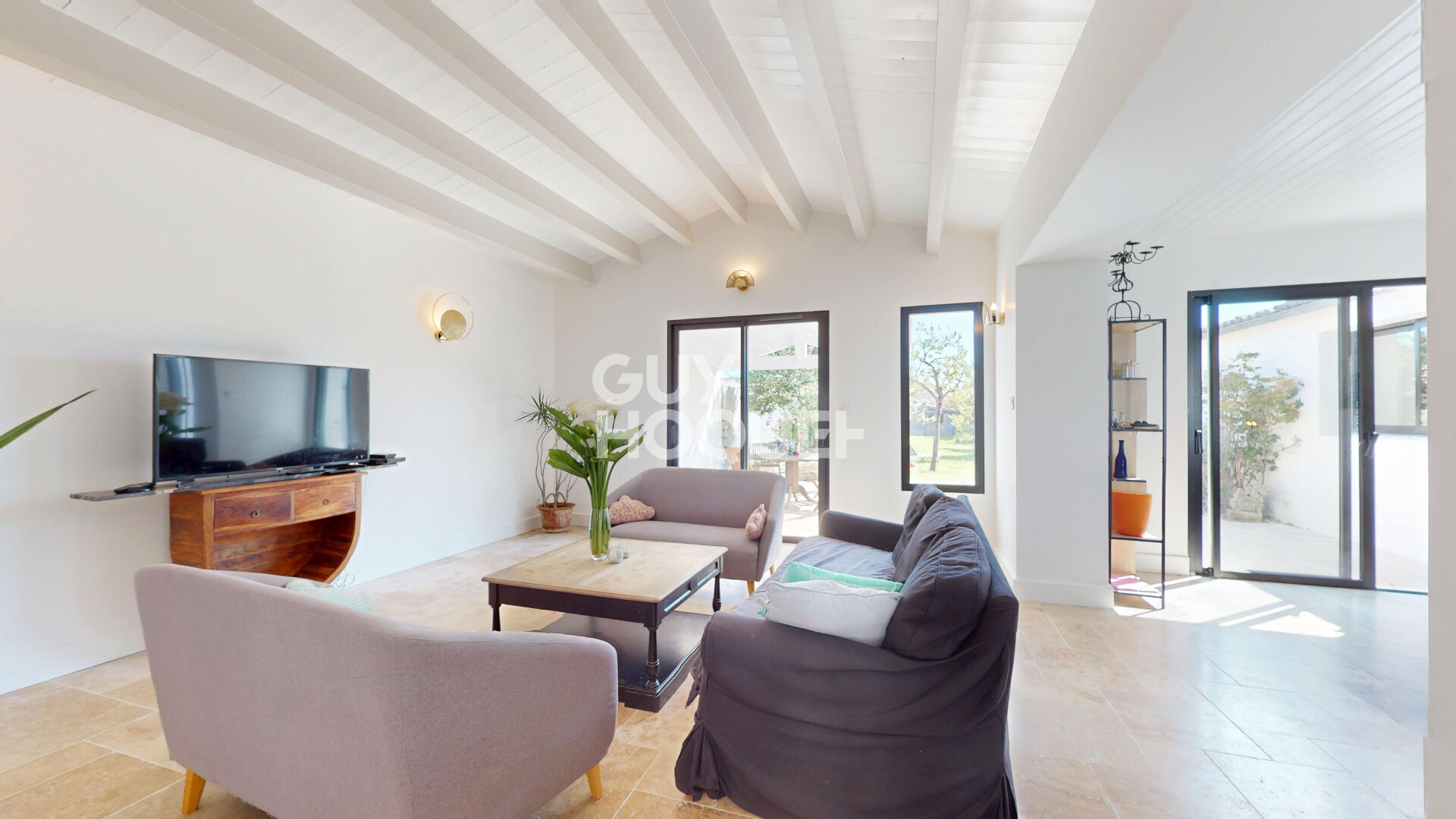 Élégante Maison à Vendre à Loix - Un Écrin de Paix