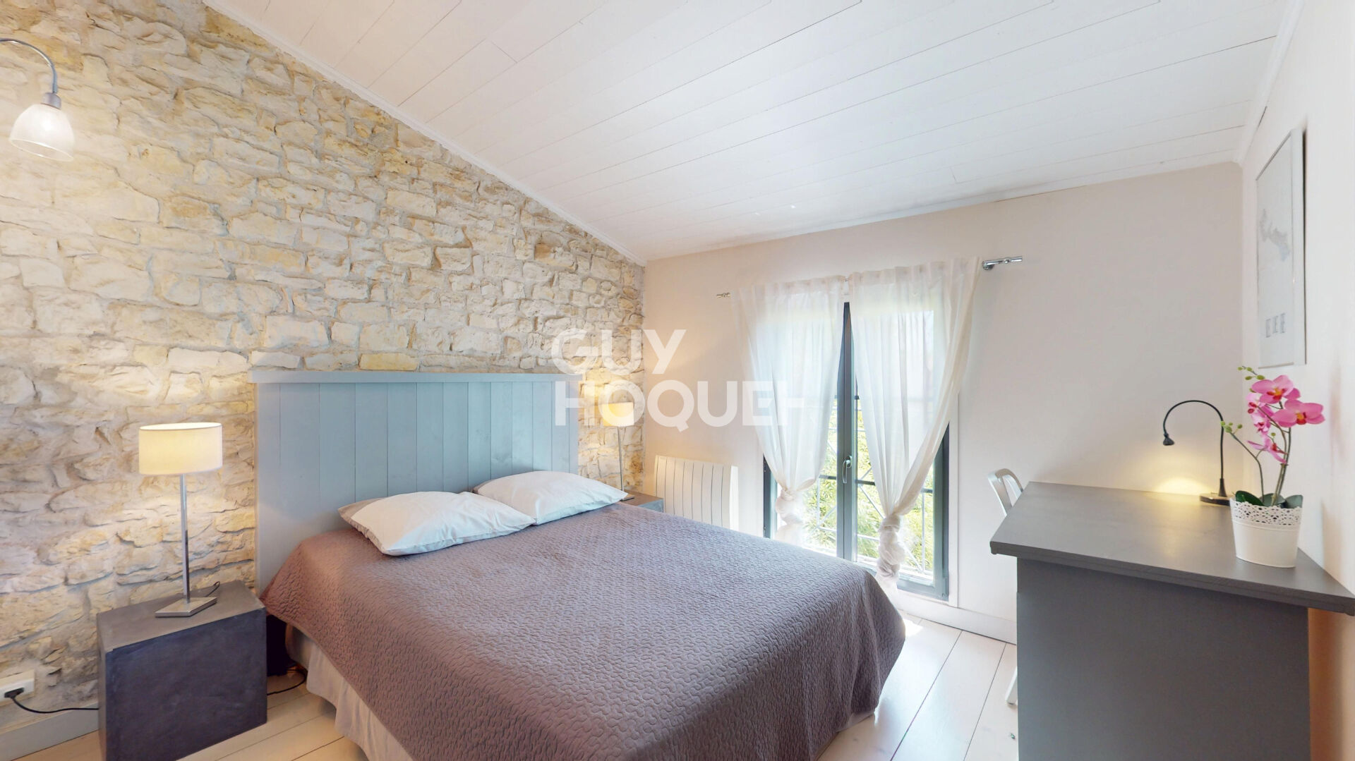 A vendre - Sainte-Marie-de-Ré - Maison de charme avec cour paysagée