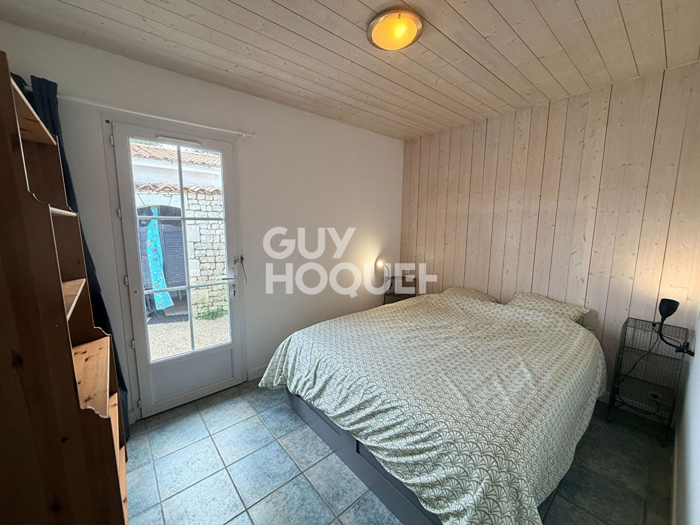 Maison spacieuse à vendre à La Flotte - 5 chambres et jardin!