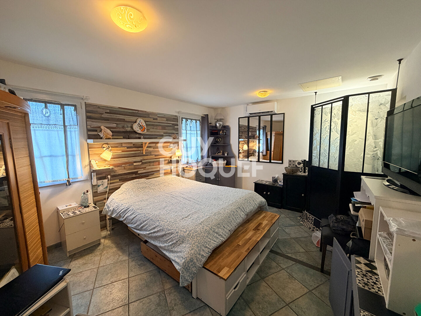 Maison spacieuse à vendre à La Flotte - 5 chambres et jardin!