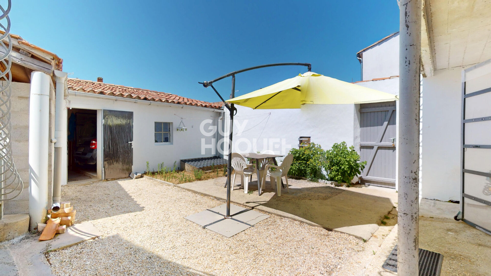 Douceur de vivre à La Noue ? Maison de village avec grand garage