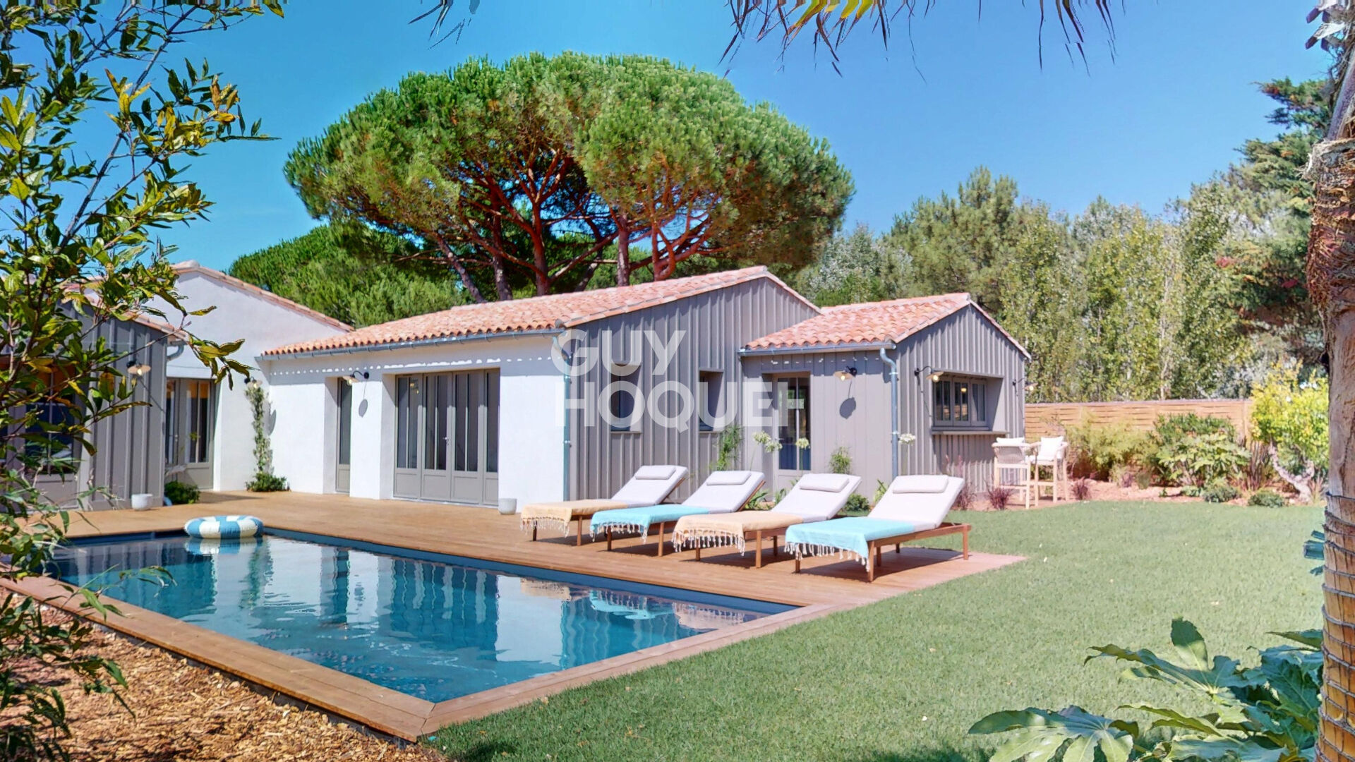 Le Bois-Plage-en-Ré. Maison d'exception : le parfait équilibre entre plages et commerces