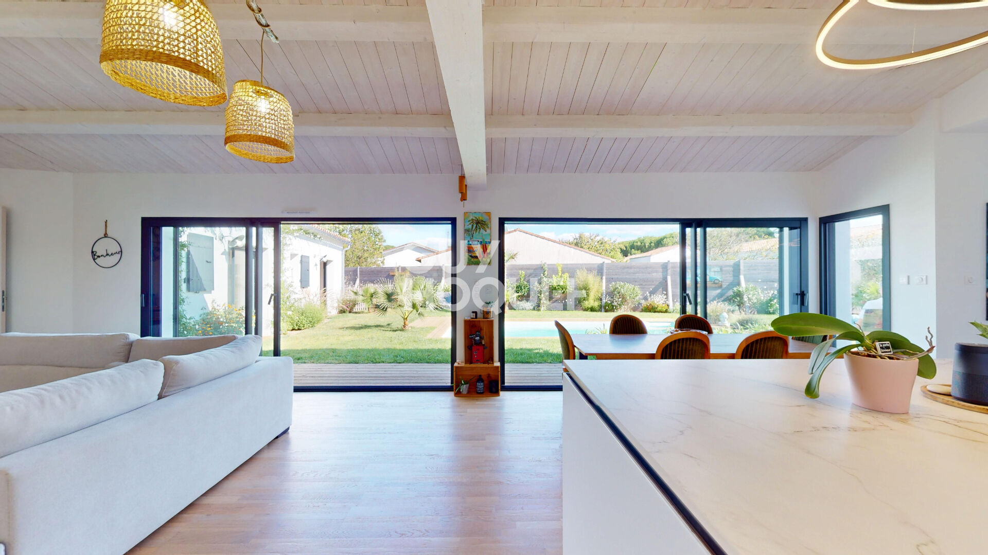 Maison de rêve à La Flotte - Un havre de paix à vendre